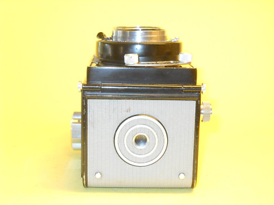 Meopta Flexaret VI Automat - vintage 6x6 TLR - slightly dented but