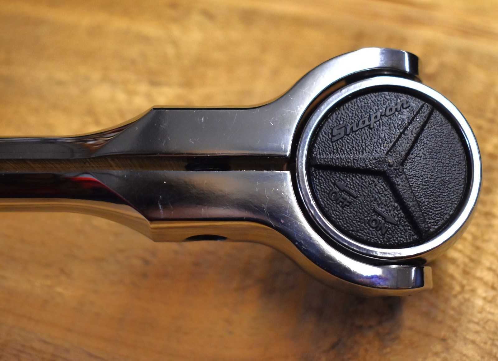 Snap-On FHNF100 Ratchet 3/8" Drive Swivel Round Head Chrome Finish