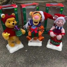 Winnie The Pooh Moving Doll Figures Tigger Piglet 1997 Disney Telco Motion-Ette