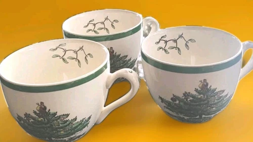 3 Spode “Christmas Tree”  Tea, Coffee Cups Vintage 