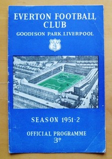 EVERTON v LEEDS UNITED 1951/1952 Good Condition Football Programme