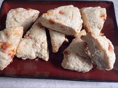 Pepperoni Provolone Scones/Pepperoni Mozzarella Scones * Choice of Large or Mini