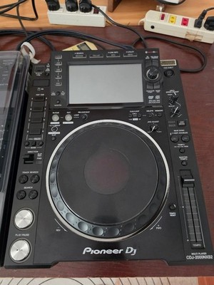 Pioneer DJ CDJ-2000NXS2 Black DJ Multi Player USB LAN Club Deck Excellent