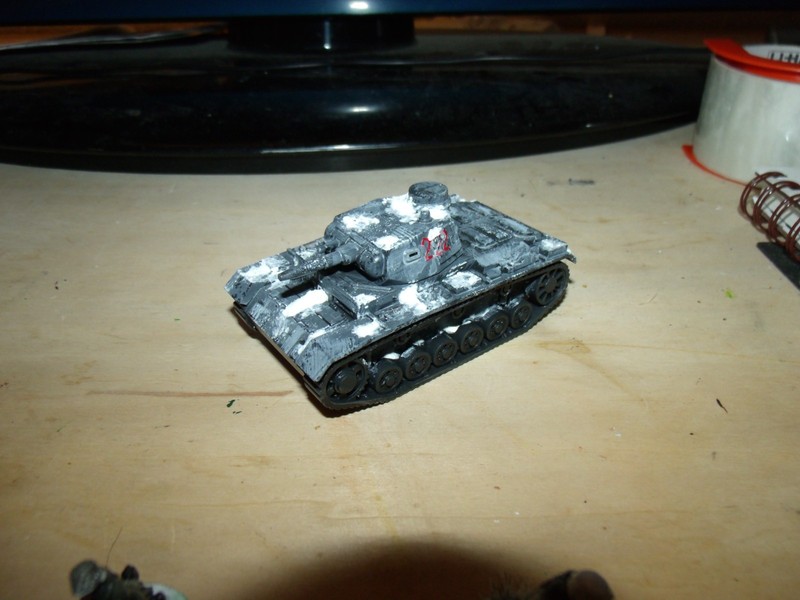 28mm painted Bolt Action German Panzer III E White Washed Snow Winter Resin