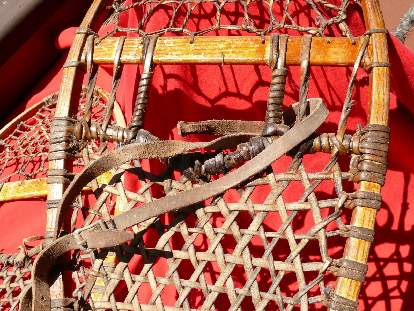 Vintage TUBBS Cross Country WOODEN SNOWSHOES Made in Wallingford VT 48