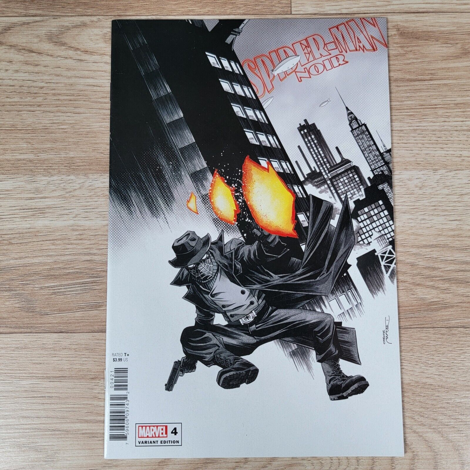 Spider-Man Noir #4 Declan Shalvey 1:25 Retail Incentive Variant Marvel Comics