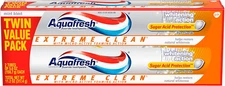 Aquafresh Extreme Clean Whitening Action Fluoride Toothpaste for Cavity Protecti