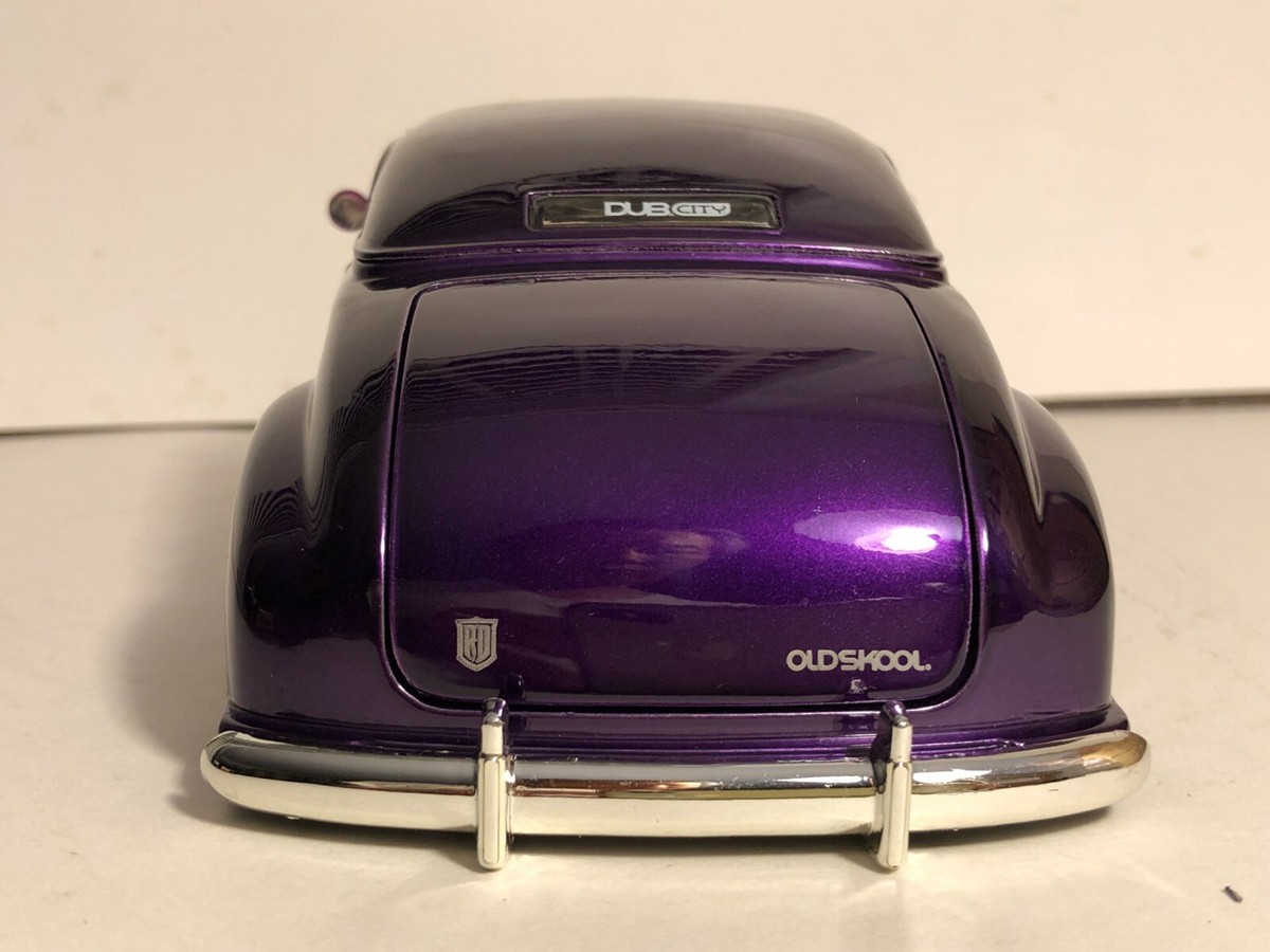 JADA DUB CITY OLDSKOOL 1940 PONTIAC PURPLE 1:24 DIECAST MODEL CAR