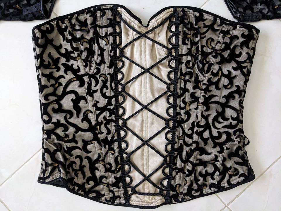 Cadolle Paris Création 黑色 Fleur D'Lys 带臂袖紧身胸衣 尺寸 L 全新带标签 — 第 2/4 张图片