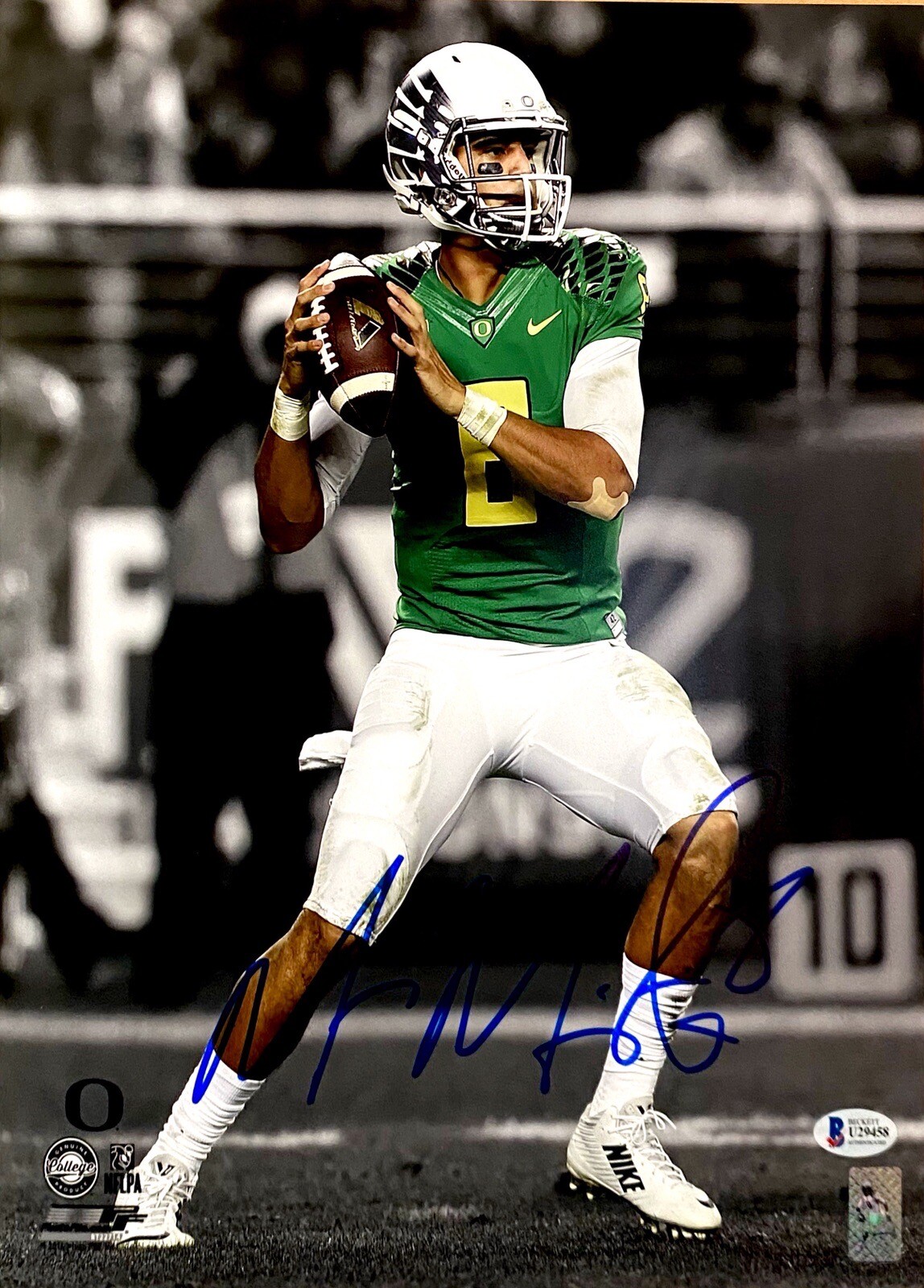 Marcus Mariota Autographed Signed Oregon Ducks 11X14 PHOTO BECKETT COA 2 