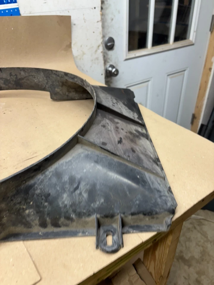 1980 - 1991 f100 f150 f250 f350 BRONCO XLT A/C 460 风扇 SHROUD 原始设备制造商塑料 E5TA 7.5 — 第 2/4 张图片
