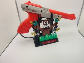 DUCK HUNT - NINTENDO NES ZAPPER DISPLAY STAND - CUSTOM COLOR OPTIONS