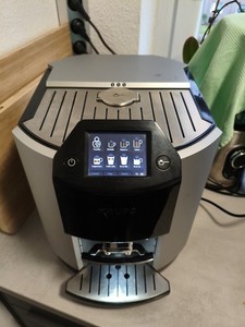 Schwarzer Kaffeeautomat Von Krups