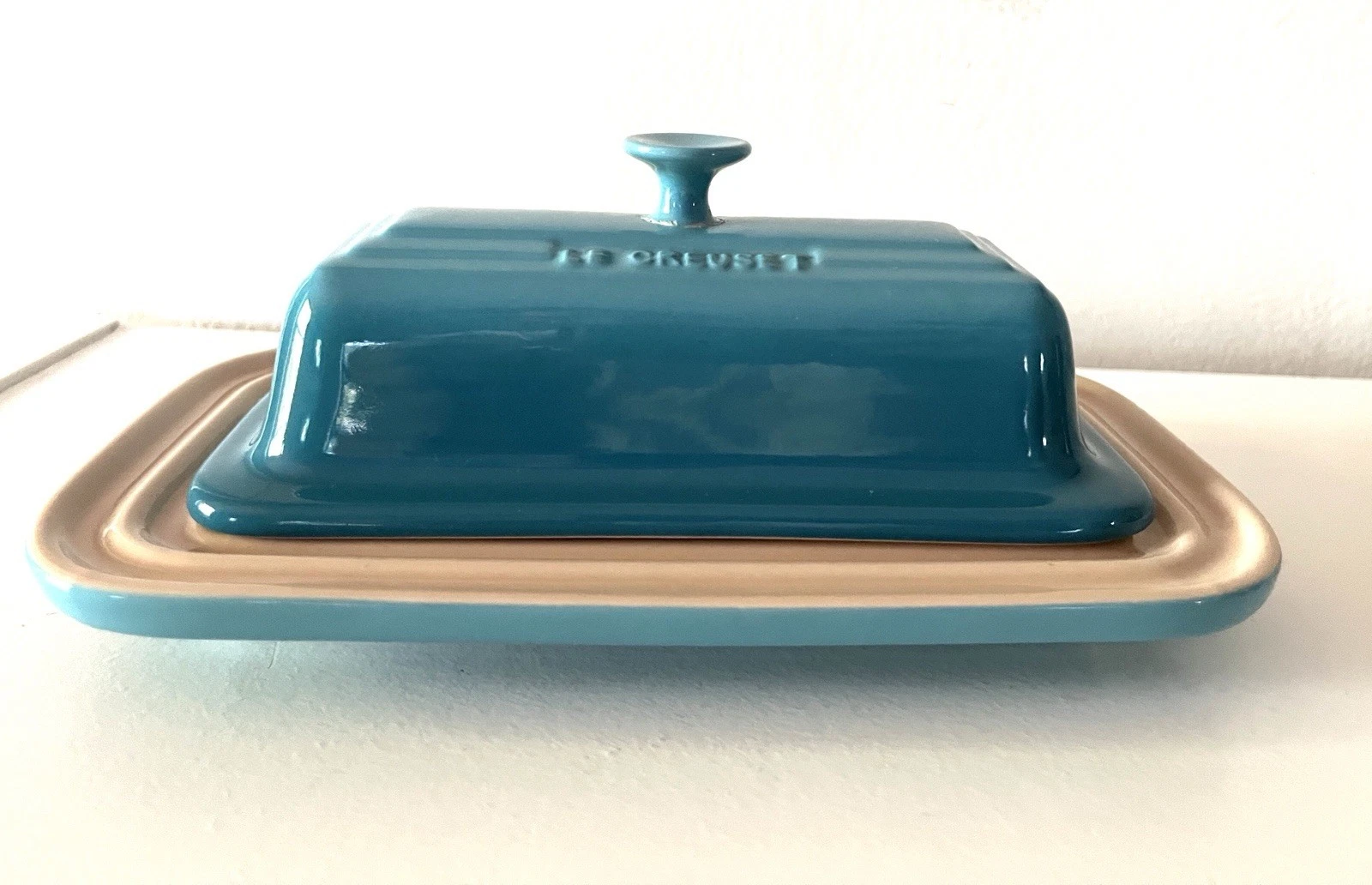 Le Creuset Caribbean Blue Butter Dish with FLAW No Chips
Opens in a new window or tab