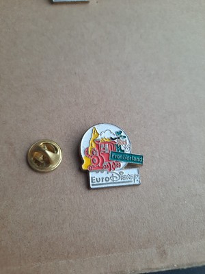 Pin's Esso AB Frontierland Disney Disneyland Eurodisney Cartoon Mickey L32