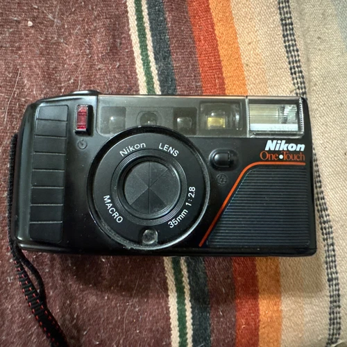 Nikon One Touch L35AF3 Point and Shoot 35mm Film Camera w/ Strap Vintage