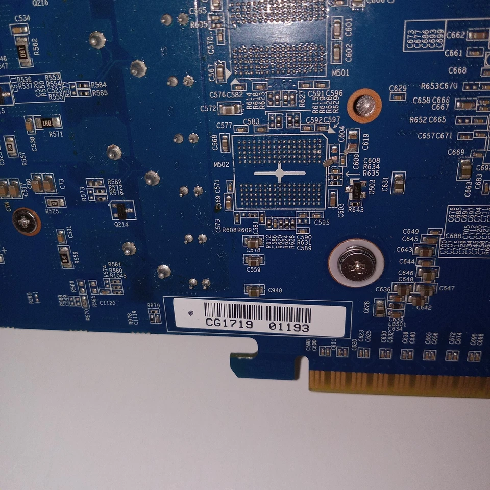 Gigabyte GTX 550 Ti Pc Graphics Card 1GB GDDR5 PCIe Video GV-N550WF2-1GI - Image 4 of 4