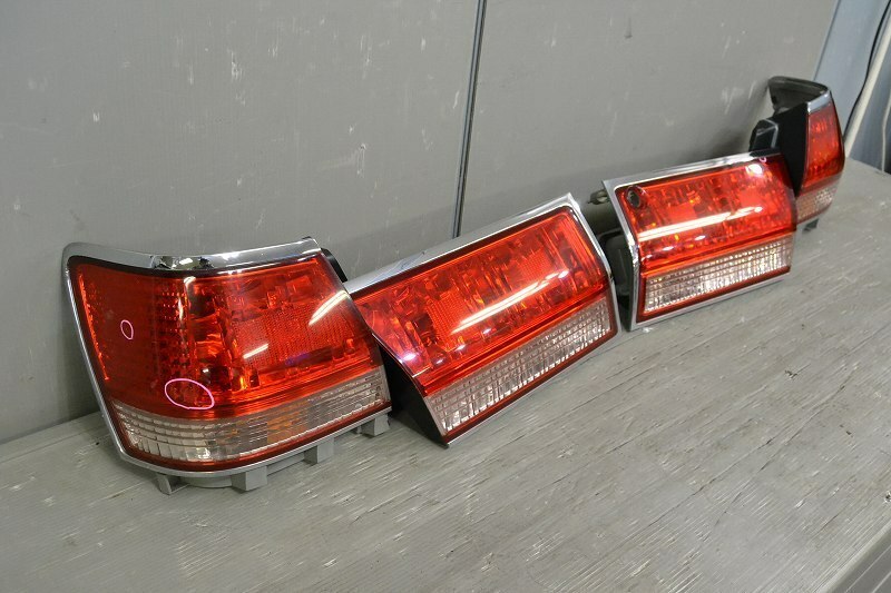 パーツ TOYOTA CROWN ATHELETE TAIL LAMPS s-l1200.jpg