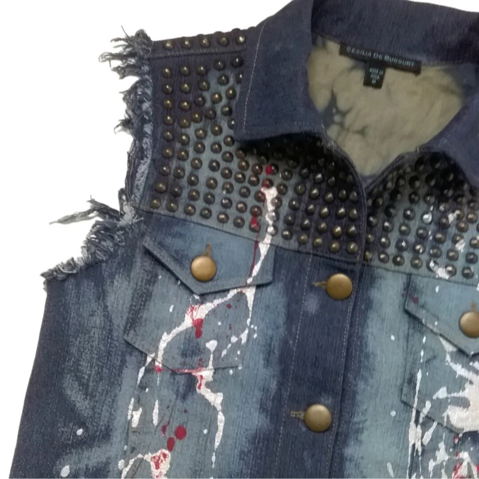Chaleco vaquero Cecilia De Bucourt tachonado graffiti arte para mujer mediano Foto 2 de 4