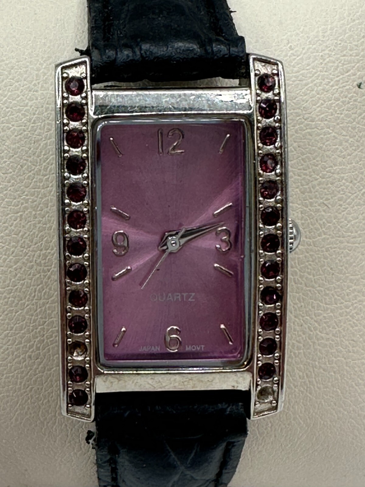 WOMENS FASHION WATCH WITH PINK DIAL