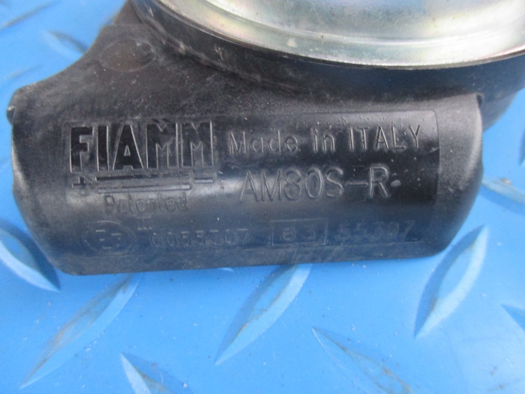 Maserati Ghibli low tone horn #5482