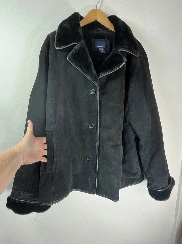 Chaqueta de bombardero Lane Bryant Venezia 100 % cuero de colección años 90 forrada de piel sintética 22/24 Foto 2 de 4