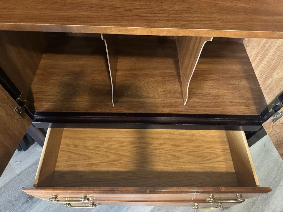 Modern Chinoiserie Style Wardrobe Armoire. Asian Motifs Hand Painted 56”x38”x18” - Image 4 of 4