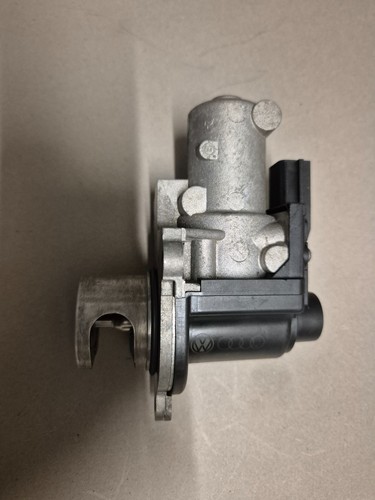 Audi Q7 AGR-Ventil für AUDI 057 131 501 E