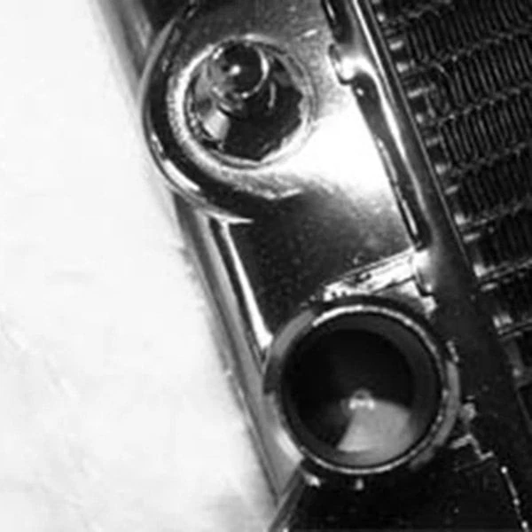 For Suzuki Sidekick 1994-1998 TYC Engine Coolant Radiator Foto 4 de 4