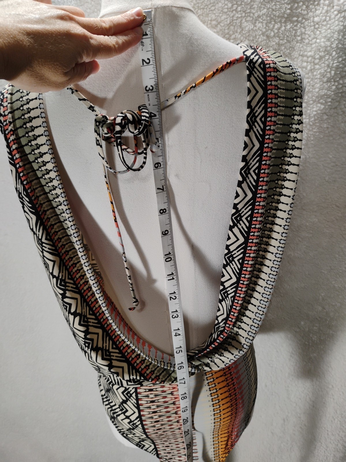 BCBGeneration Patterned Sleeveless Low V-Neck Bod… - image 9