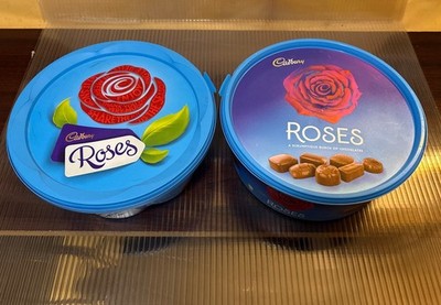 ROSEN LEERE KUNSTSTOFFBEHÄLTER x 2 BLUMENFORM BODEN + RUNDER BODEN