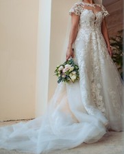 David's Bridal Oleg Cassini Ivory Bridal Dress (Petite) Style 7CWG833