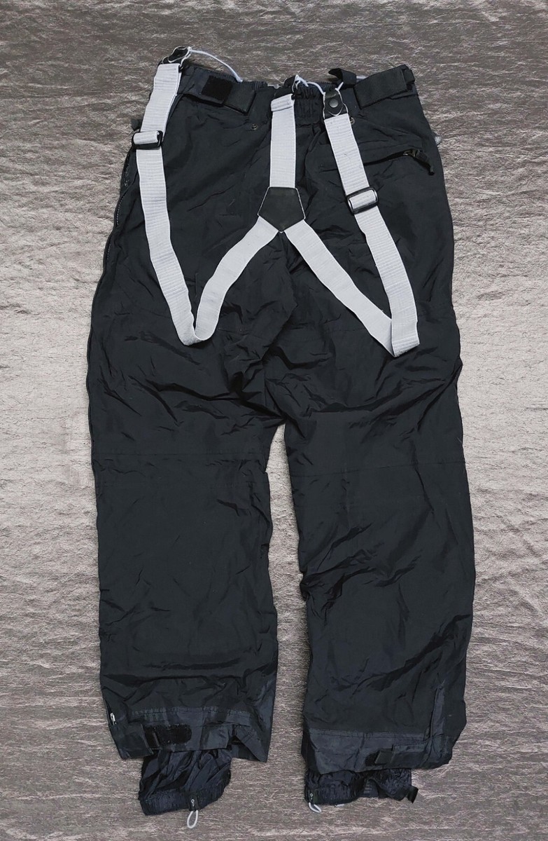 NIKE ACG　OUTER LAYER　スノーウェアパンツ　STORM-FIT NIKE ACG OUTER LAYER スノーウェアパンツ STORM-FIT NIKE公式