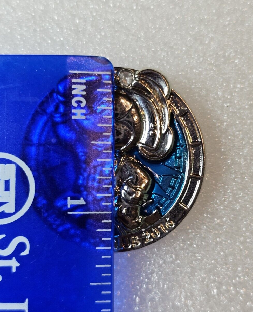 Disney Mickey Mouse Tokyo Disneyland Card Club 2016 Pin | eBay