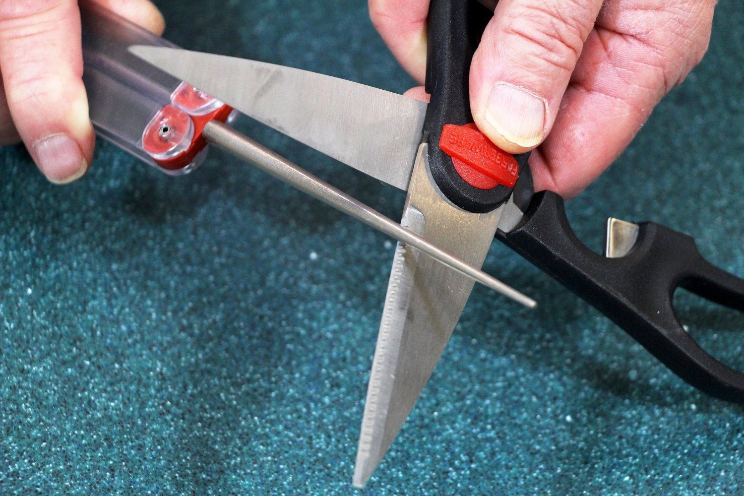 DMT Diafold Diamond Knife Sharpener Serrated 4" Conical Rod Fine Grit w