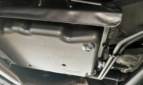 GM NEW EARLY 10L90 SILVERADO SIERRA TAHOE SUBURBAN PAN WITH OE STYLE DRAIN PLUG - Picture 2 of 6