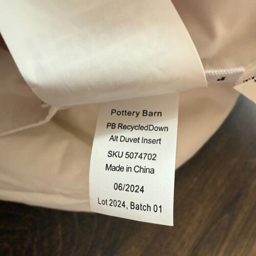 NEW! POTTERY BARN RECYCLED ESSENTIAL DUVET INSERT, KING/CAL KING ~ WHITE - Picture 6 of 8