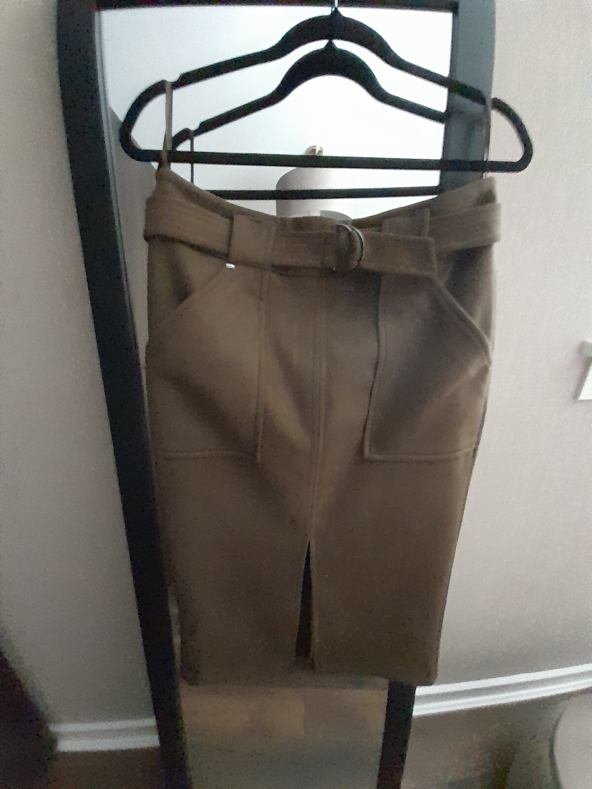 Picture 3 of 5
