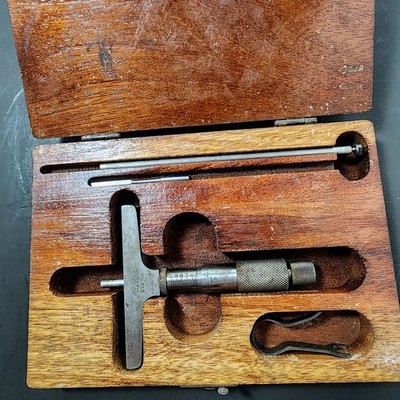 Lufkin Rule Co. Mechanical Micrometer  Depth Gage No 513 in Wooden Case