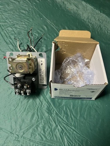 White-Rodgers Emerson 90-113 SPDT Relay Fan Control Center 120v/24v 40VA