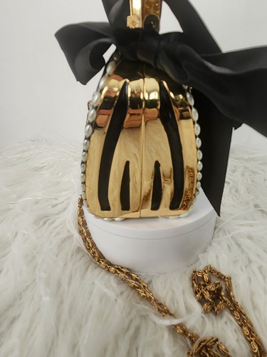Bolso Clutch Vice Versa Cupido Corazón-Impresionante Mango Acrílico Negro y Dorado - Imagen 2 de 12