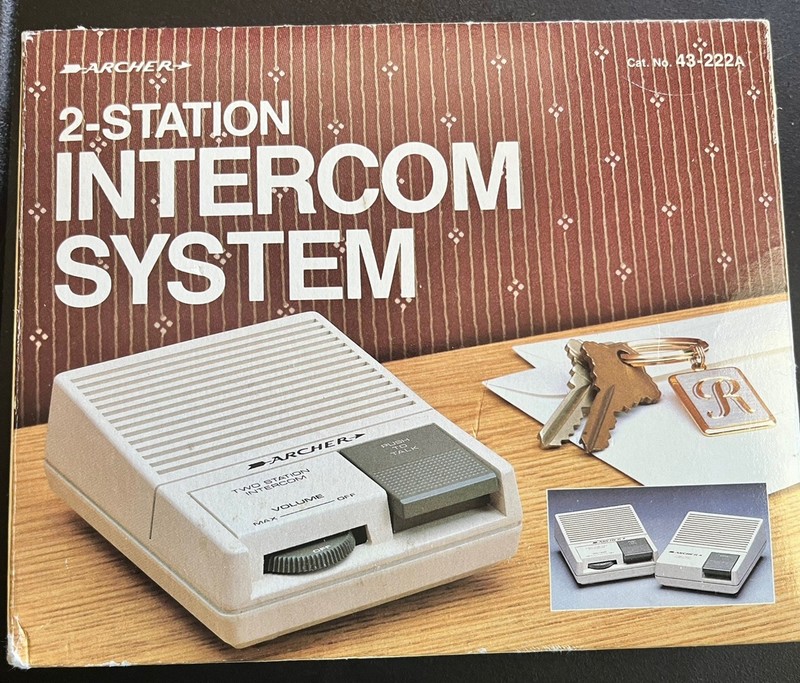2-Station Radio Shack Archer Wired Intercom System 43-222 Battery Powered