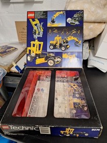 Vintage Lego Technic set 8074 Universal Construction set from 1991!