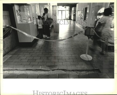 #ad 1994 Press Photo Damaged hallway tiles at Louisiana State Capitol Baton Rouge $24.99