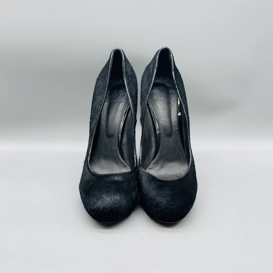 Sapato Brian Atwood Feminino 9.5 Preto Salto Bloco Biqueira Redonda Cabelo de Pônei Itália - Imagem 3 de 4