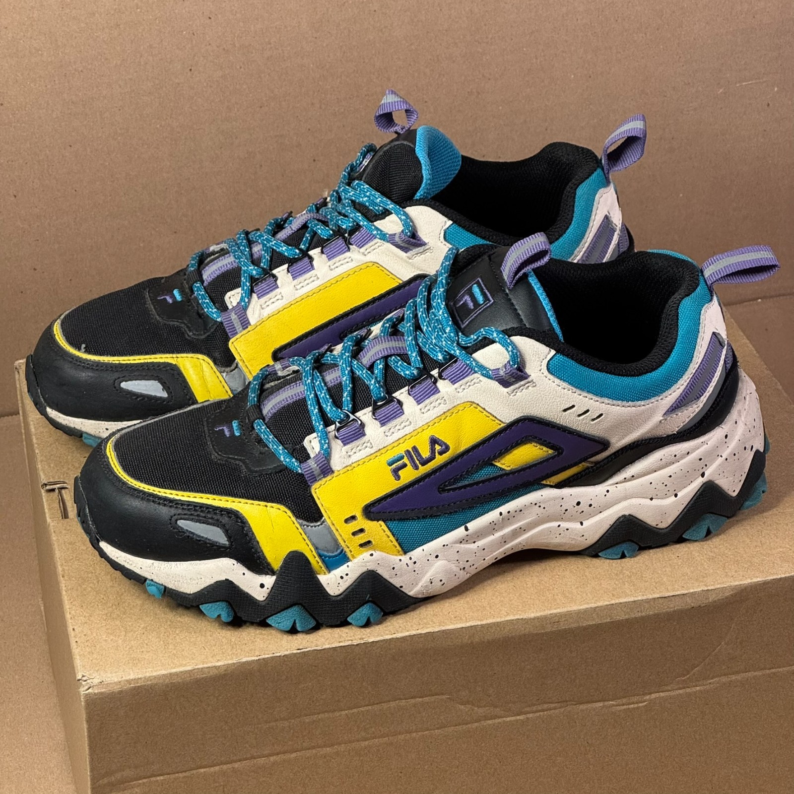 Fila Men’s Size 9 Trail Running Shoes Yellow Black Teal Sneakers
