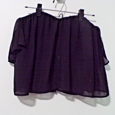 GBY Guess Crop Top Off-The-Shoulder Built in Bra Flowing Black Sz XS Zip Close