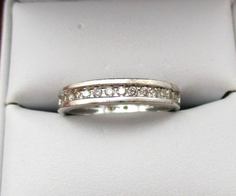 14K White Gold 16 Diamond Anniversary Band Ring Size 6.5 [R352]