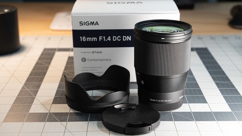 Sigma 16mm f/1.4 DC DN Contemporary Lens Sony E-Mount w/ hood, box and cap