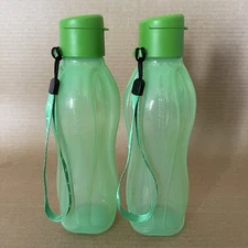 Tupperware Eco Water Bottle 16 oz Flip-Top Cap Set of 2 Green #9104 Lanyard New